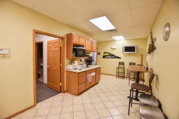 5201 N Washington St, Grand Forks, ND 58203